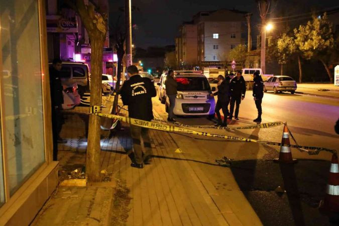 Tartıştığı şahsa kurşun yağdırdı, yoldan geçen vatandaşı vurdu