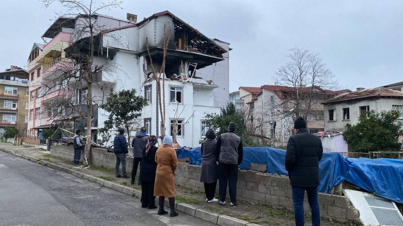 Korkunç patlamanın hasarı, gün ağarınca ortaya çıktı