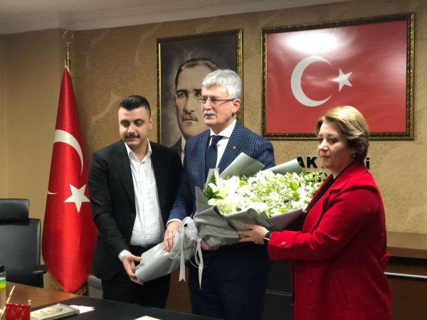 Ve Ellibeş bıraktı!