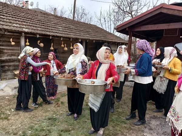 Kazlar çevrildi, gelenek yaşatıldı