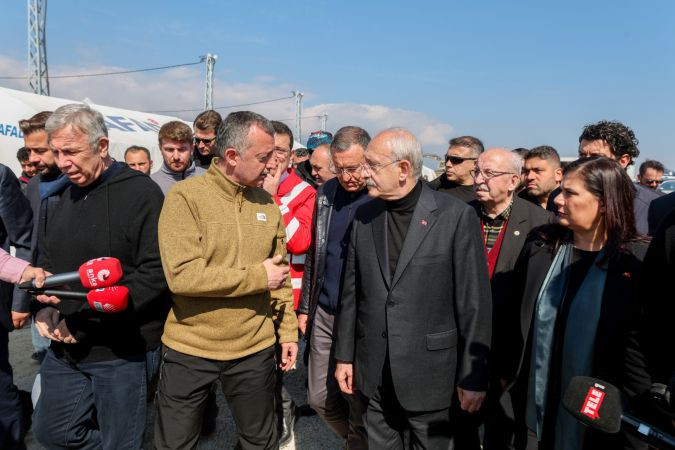 Kılıçdaroğlu'dan Büyükakın'a teşekkür... Siyasette özlenen tablo