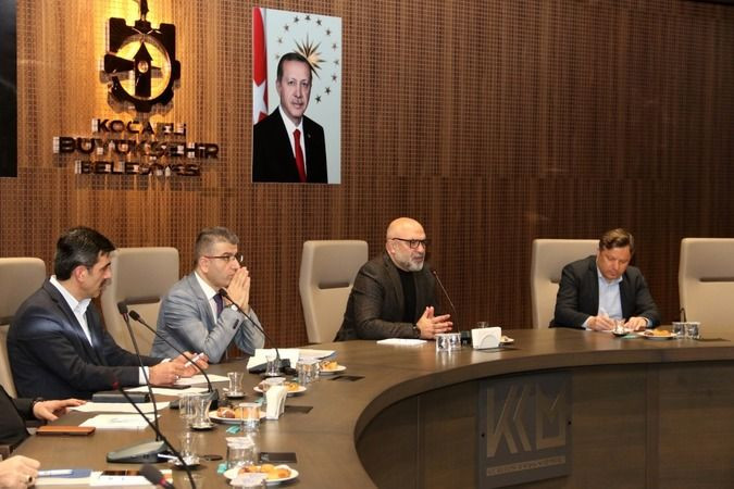 Büyükşehir'in o toplantısında deprem konuşuldu!