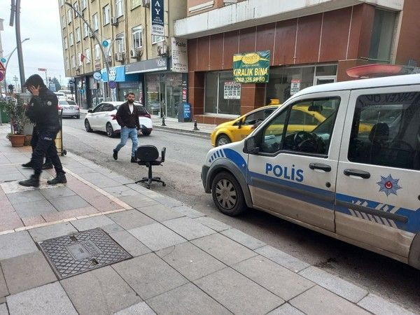 İzmit'te yaşlı şahıs, lokanta çıkışı vuruldu