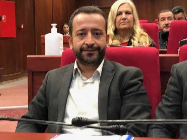İzmit Belediyesinde bu sorulara cevap yok!