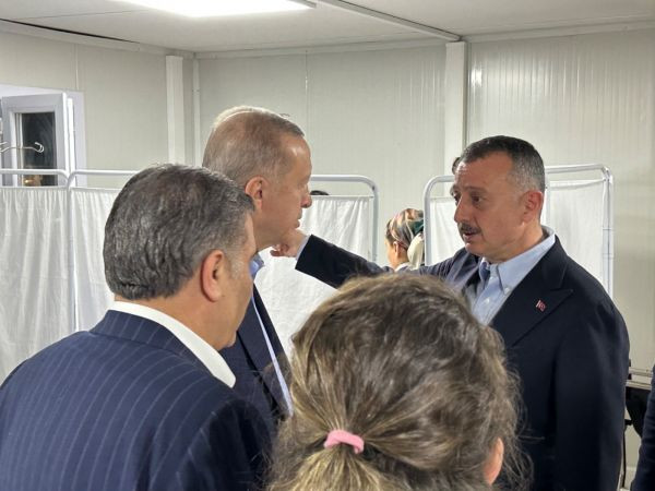 Erdoğan Büyükşehir’in yaptığı hastaneyi gezdi