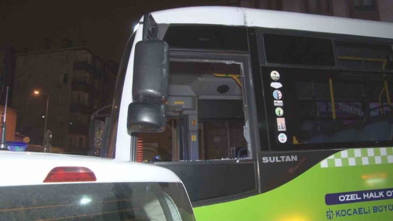 Kocaeli plakalı halk otobüsü, İstanbul'u birbirine kattı