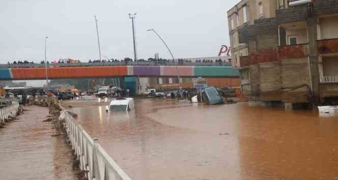 Deprem bölgesinde sel felaketinde son durum! Can kaybı artıyor