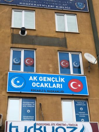 AKP’li gençlere rağmen ocak kurmuşlar, gençlerin haberi yok!