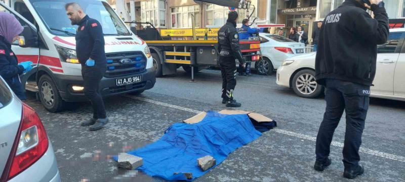 İzmit'te 8 yaşındaki ilkokul öğrencisi, otobüsün çarpmasıyla can verdi