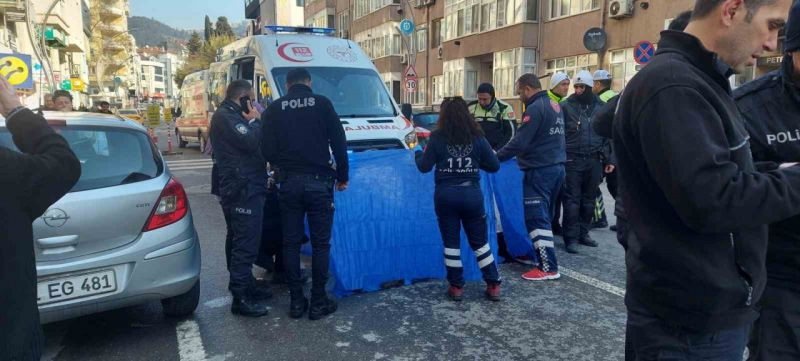 İzmit'te 8 yaşındaki ilkokul öğrencisi, otobüsün çarpmasıyla can verdi