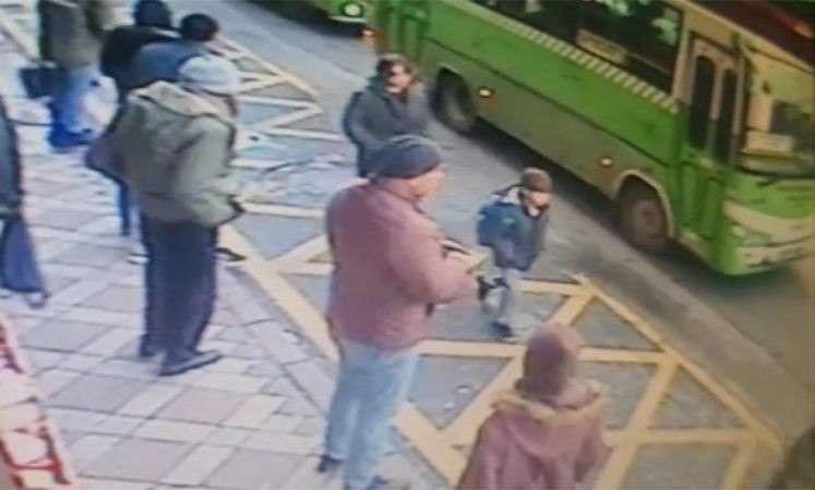 İzmit'te kazanın hayattan kopardığı 8 yaşındaki Ömer'in son anları kamerada