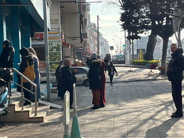 Kocaeli'de A101 önünde bakın bu neyin kuyruğu!