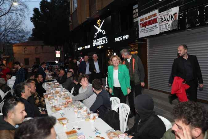Hayırlı olsuna gitmemişti iftara katıldı