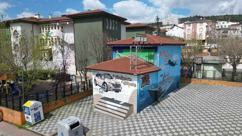 Trafo binasını bakın neyin resmiyle süslediler!