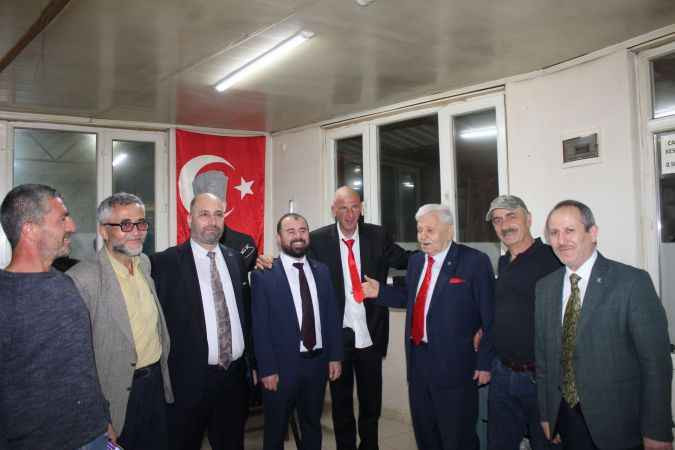 Herkes istifa beklerken YRP adayı Aras sahaya indi