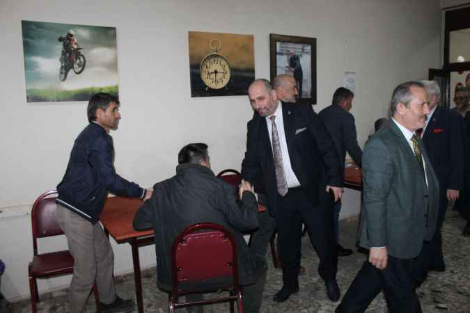 Herkes istifa beklerken YRP adayı Aras sahaya indi