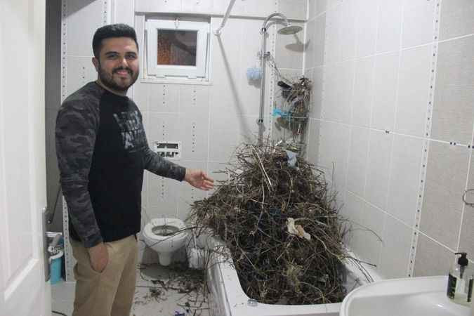 Tatilden dönen vatandaş banyoya girdiğinde şaşkına döndü