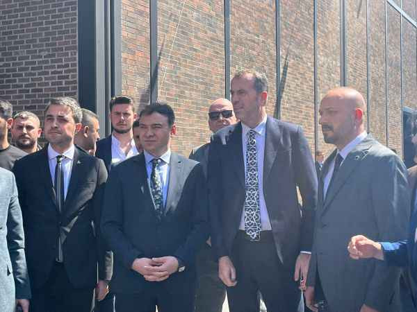 MHP’liler bayramlaşmaya çıkarma yaptı