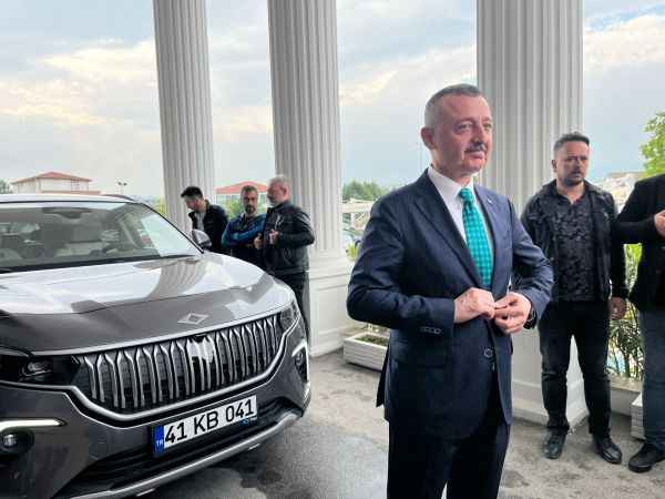 Büyükakın TOGG aldı Makam aracı olarak kullanacak