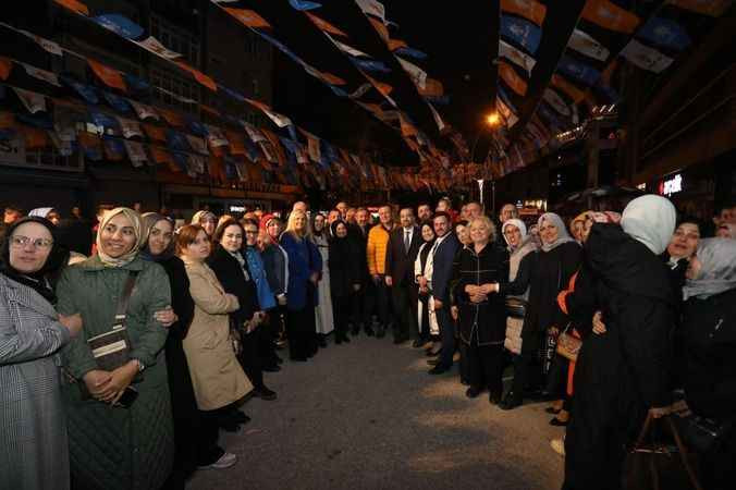 Talus’tan CHP’ye Özgür Özel göndermesi: Ara sokak bile boş kaldı