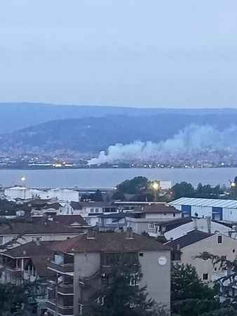 Kocaeli'de seçim günü gökyüzünü dumanlar kapladı