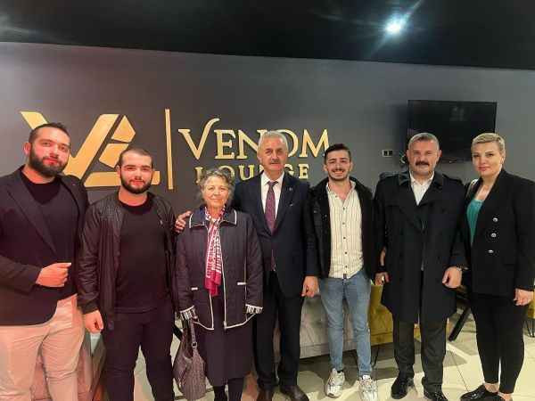 Kırk yıllık CHP’li gibi çalışıyor