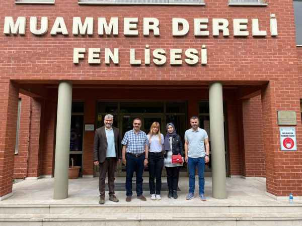 İzmitli Eylül’ün büyük başarısı Birleşik Dünya Kolejleri’nde eğitim hakkı kazandı
