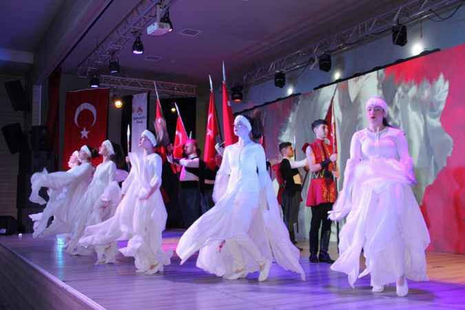 Bahçeşehir Koleji dans gecesinde büyük coşku