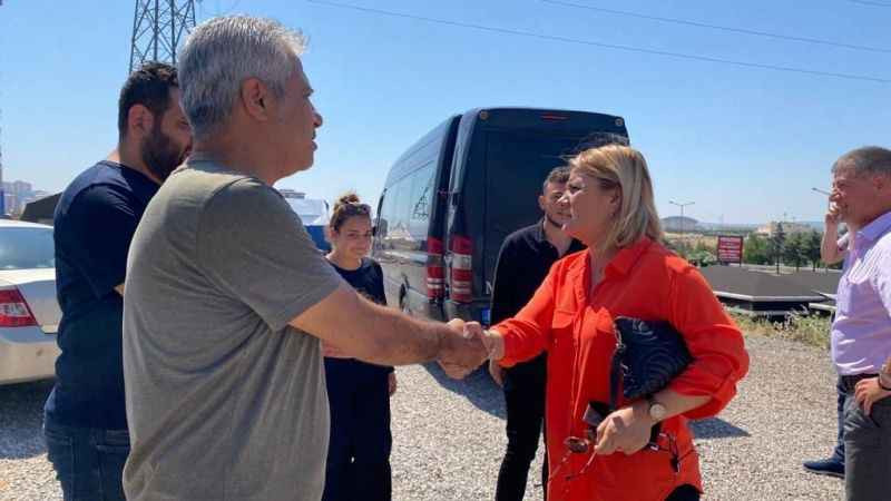 Hürriyet YİNE mecliste yok!