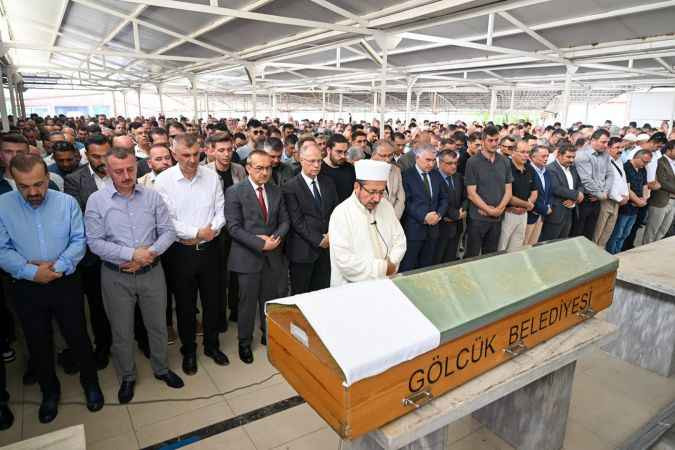 Bekir Sami Sezer son yolculuğuna uğurlandı!