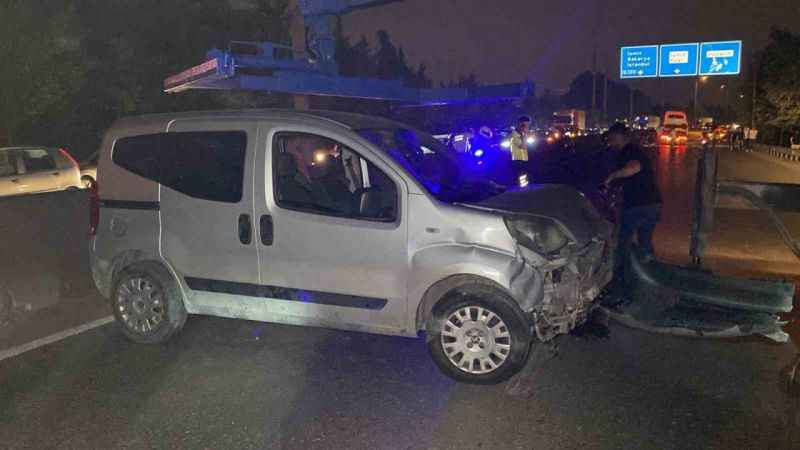 Kocaeli'de feci kaza, araçlar takla attı, yaralılar var