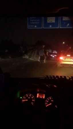Kocaeli'de feci kaza, araçlar takla attı, yaralılar var