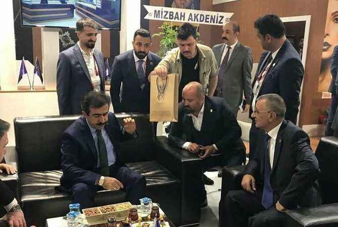 Kocaeli eski Valisi plaket vermişti, kuyumcu vurgunundaki rakam, dudak uçuklattı!