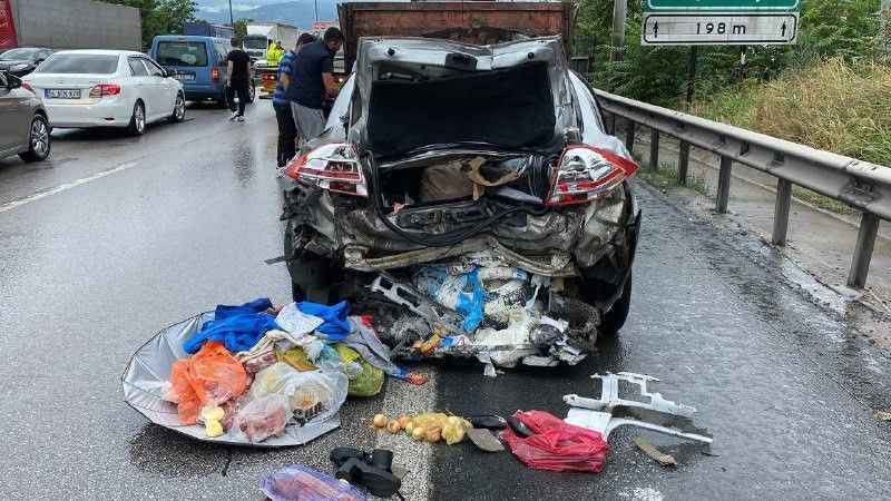 13 araç zincirleme kaza yaptı, trafik felç oldu