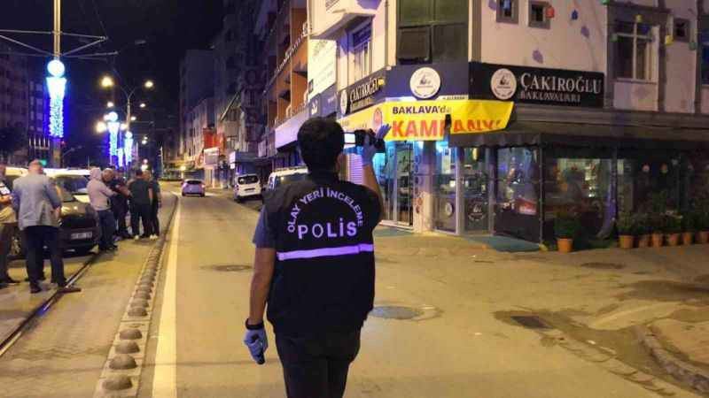 İzmit'te çalıştığı iş yerinde silahla vuruldu