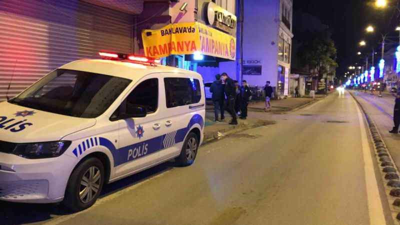 İzmit'te çalıştığı iş yerinde silahla vuruldu