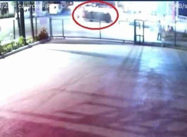 Araba böyle takla attı... O anlar kamerada