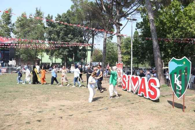 Sivaslılar'dan muhteşem organizasyon, vatandaşlar akın etti