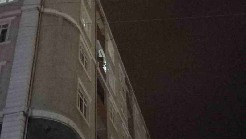 Kocaeli'de 19 yaşındaki genç, 6. kattan düşerek can verdi