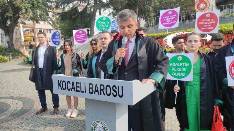 Avukatlar yeni adli yıl için yürüdü