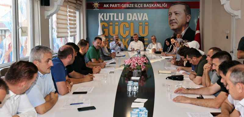 Büyükakın’dan MHP’ye ziyaret “Birleşerek ve bütünleşerek eserler üretiyoruz”