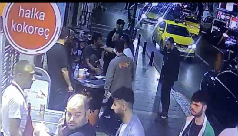 Akıl almaz olay kamerada: Kovulunca müşterilerin üstüne tiner attı
