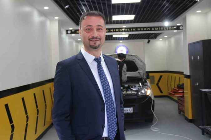 Kocaeli'deki Emniyet Müdürlüğünde Türkiye'de bir ilk gerçekleşti! Oto hırsızlarının kabusu olacak!