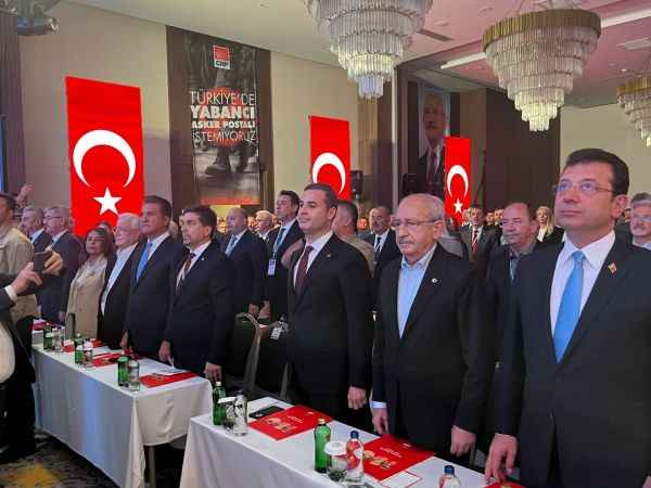 Sarı CHP heyetine bu sözlerle seslendi “Kocaeli ileri gideceğine geriye gitti”