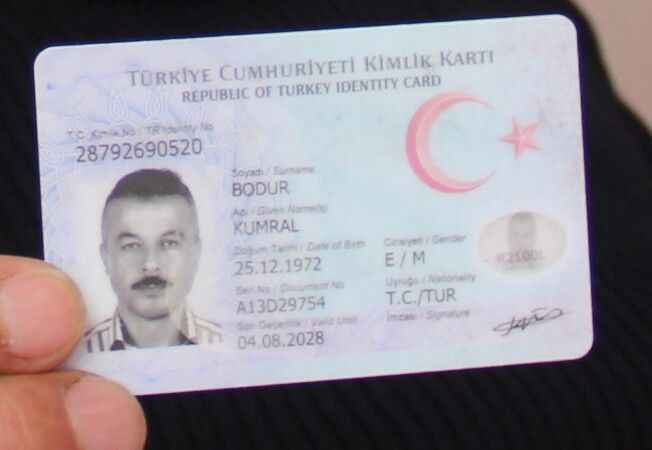38 yıl, erkek olduğunu ispatlamaya çalıştı!