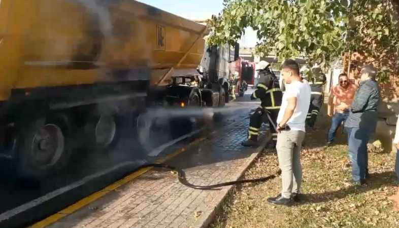 Seyir halinde alev aldı, faciadan dönüldü