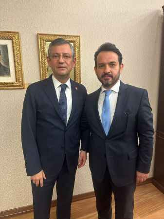 Ercan’dan Özel’e tebrik