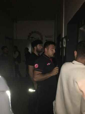 Bir asansör vakası da İzmit'ten! 7 kişi mahsur kaldı