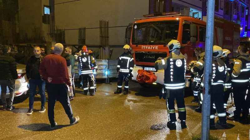 İzmit'te aynı mahallede ikinci kez duvar ve yol çöktü