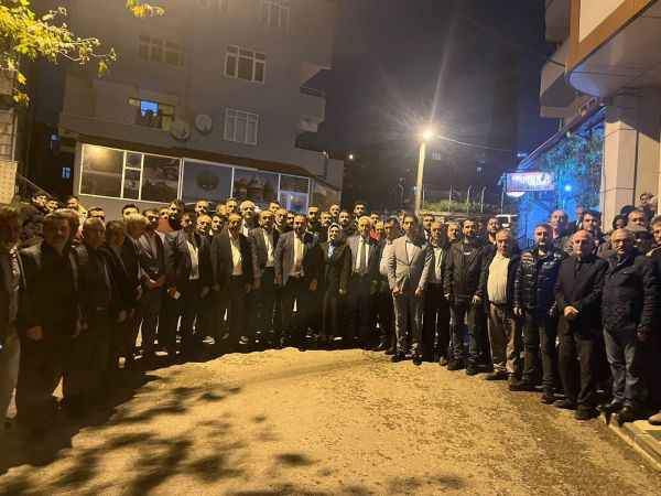 Destekçileri salona sığmadı, Dilovası’na bir kadın aday daha!